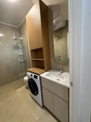 Apartament 2+1 me qera në Kompleksi Dinamo, Tiranë, 103 m². Foto 7 nga 10