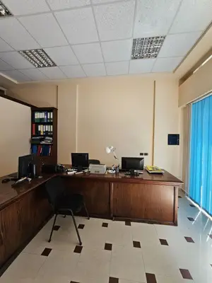 Zyrë me qera në Durrës, 40 m². Foto 2 nga 5