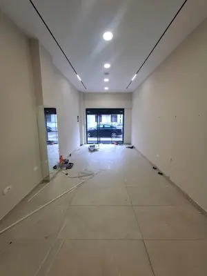 Ambient biznesi me qera në Lagjia 11 rruga Mustafa Veroshi, Durrës, 45 m². Foto 2 nga 6