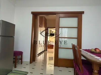 Appartamento 1+1 in affitto a Gjykata, Durazzo, 65 m². Foto 3 di 7