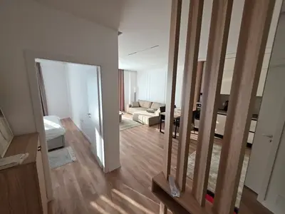 Apartament 1+1 me qera në Zogu i Zi, Tiranë, 70 m². Foto 9 nga 12