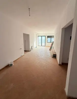 Apartament 2+1 në shitje në Mbikalim Auto te Unaza e Re, Tiranë, 127 m². Foto 2 nga 7