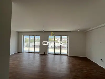 Apartament 2+1 në shitje në Sauk, Tiranë, 113 m². Foto 2 nga 9