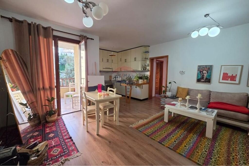 Apartament në shitje në Kopshti Botanik i Tiranës, Tiranë, 72 m². Foto 1 nga 3