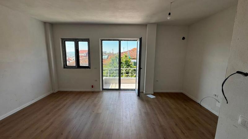 Apartment 1+1 for sale in Bulevardi Republika, Korçë, 75 m²