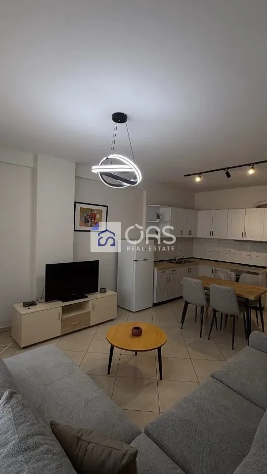Apartament 2+1 me qera në Astir, Tiranë, 100 m². Foto 1 nga 7