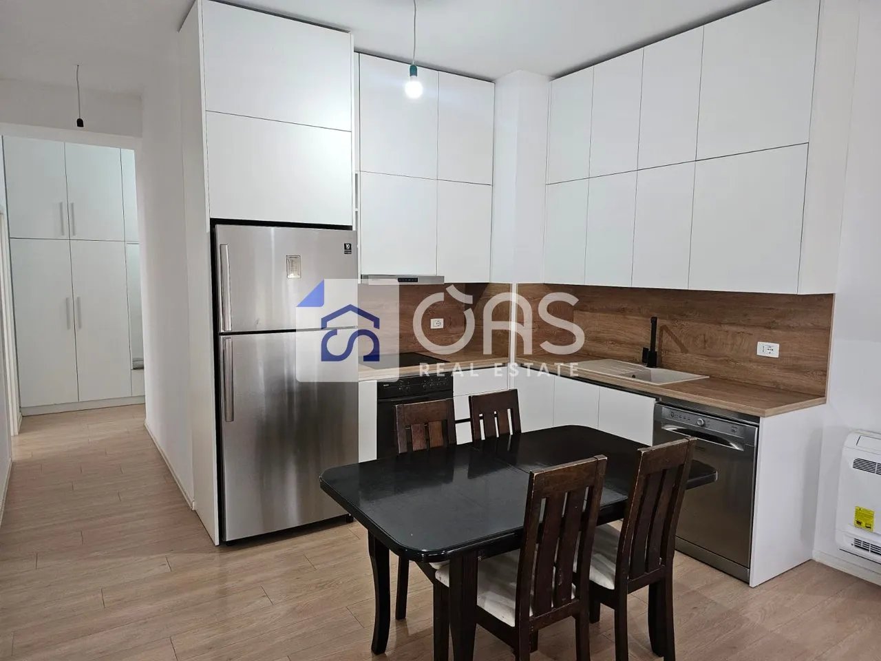 Apartament 2+1 me qera në Ali Demi, Tiranë, 100 m². Foto 1 nga 5