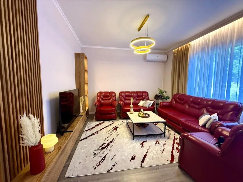 Apartament 2+1 me qera në Liqeni i Tiranës, Tiranë, 105 m². Foto 1 nga 11