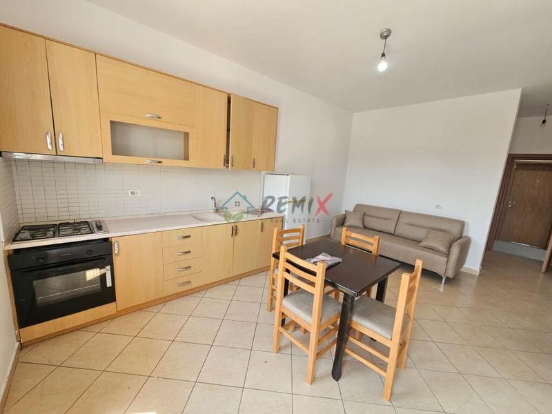Appartamento 2+1 in affitto a Rruga Juba, Durazzo, 95 m²