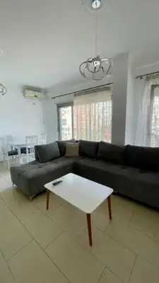 Appartamento 1+1 in affitto a Rruga Him Kolli, Tirana, 75 m². Foto 1 di 8