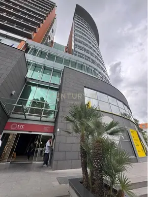 Dyqan me qera në ETC Galeria - European Trade Center, Tiranë, 58 m². Foto 4 nga 5