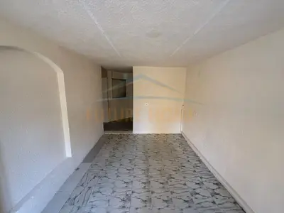 Ambient biznesi në shitje në Lagjia 9, Korçë, 100 m². Foto 4 nga 6