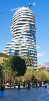 Apartment 3+1 for sale in Sheshi Skënderbej, Tirana, 177 m². Photo 6 of 6