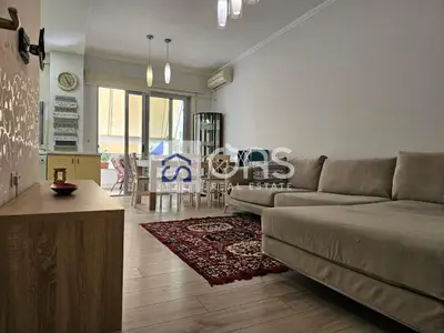 Apartament 2+1 me qera në Liqeni i Thatë, Tiranë, 120 m². Foto 2 nga 4