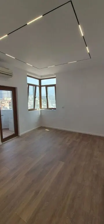 Appartamento 1+1 in vendita a Rruga Fadil Bodinaku, Tirana, 56 m²