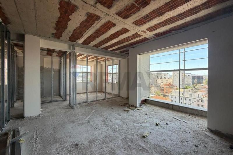Appartamento 2+1 in vendita a Inxhinieria e Ndertimit, Tirana, 101 m²