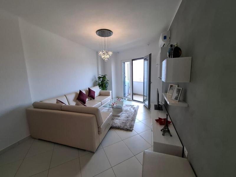 Apartament 2+1 në shitje në Ujësjellës Kanalizime Durrës, Durrës, 95 m². Foto 3 nga 11