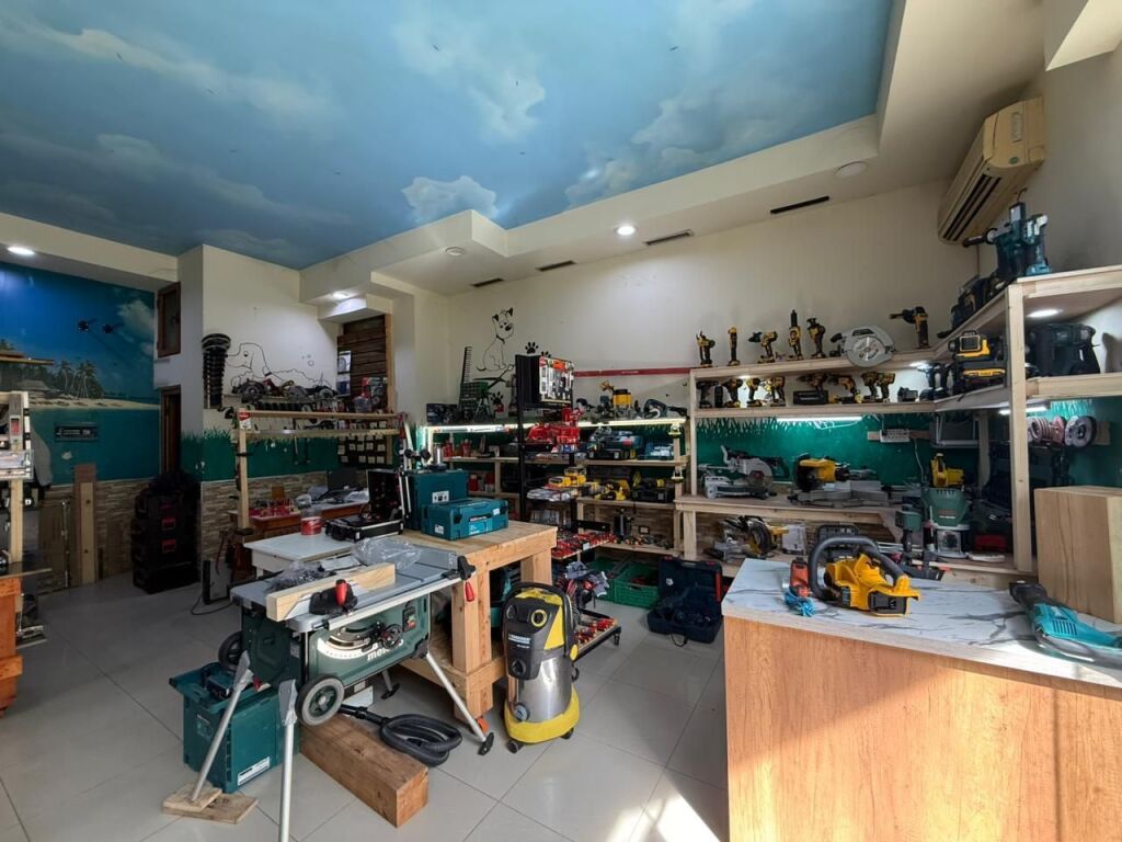 Shop for sale in Fresku, Tirana, 48 m². Photo 1 of 3