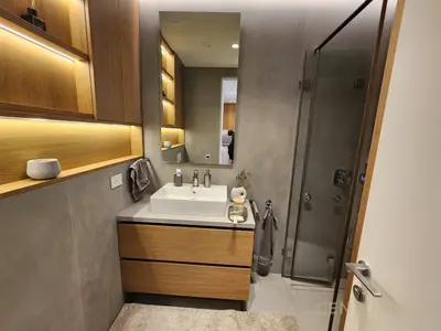 Apartament 1+1 me qera në Kompleksi Dinamo, Tiranë, 70 m². Foto 3 nga 12
