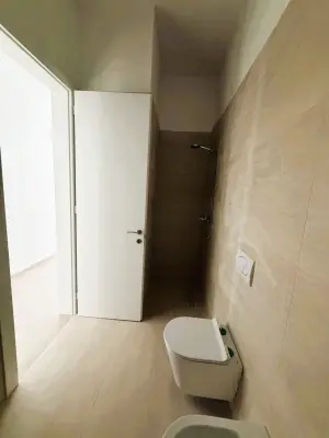 Appartamento 2+1 in affitto a Rruga e Kavajës, Tirana, 115 m². Foto 10 di 12