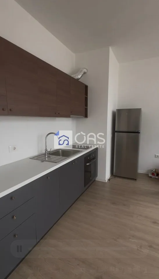 Apartament 1+1 me qera në Pazari i Ri, Tiranë, 60 m². Foto 1 nga 5