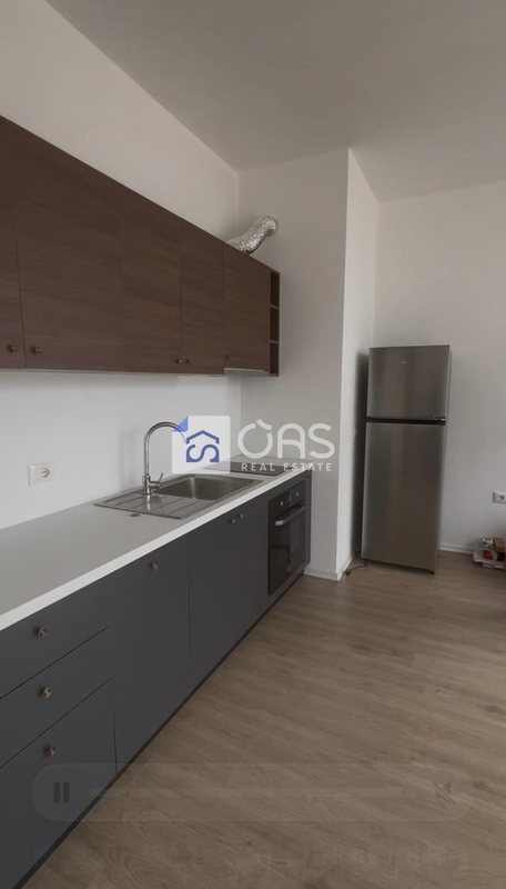 Apartament 1+1 me qera në Pazari i Ri, Tiranë, 60 m²