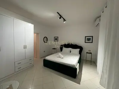 Apartment 1+1 for rent in Centrale, Vlorë, 70 m². Photo 3 of 7