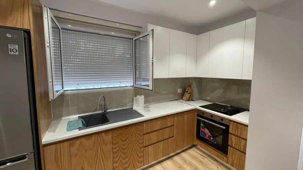 House for rent in Myslym Shyri, Tirana, 400 m². Photo 3 of 3