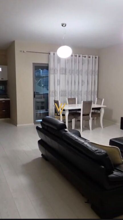 Apartament 2+1 me qera në Rruga e Kosovarëve, Tiranë, 110 m²