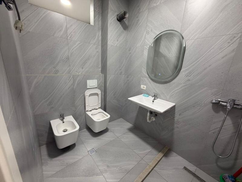 Apartament 2+2 me qera në Don Bosco, Tiranë, 100 m². Foto 7 nga 12