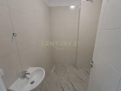 Apartment 3+1 for sale in Arra e Madhe, Shkodër, 135 m². Photo 5 of 12