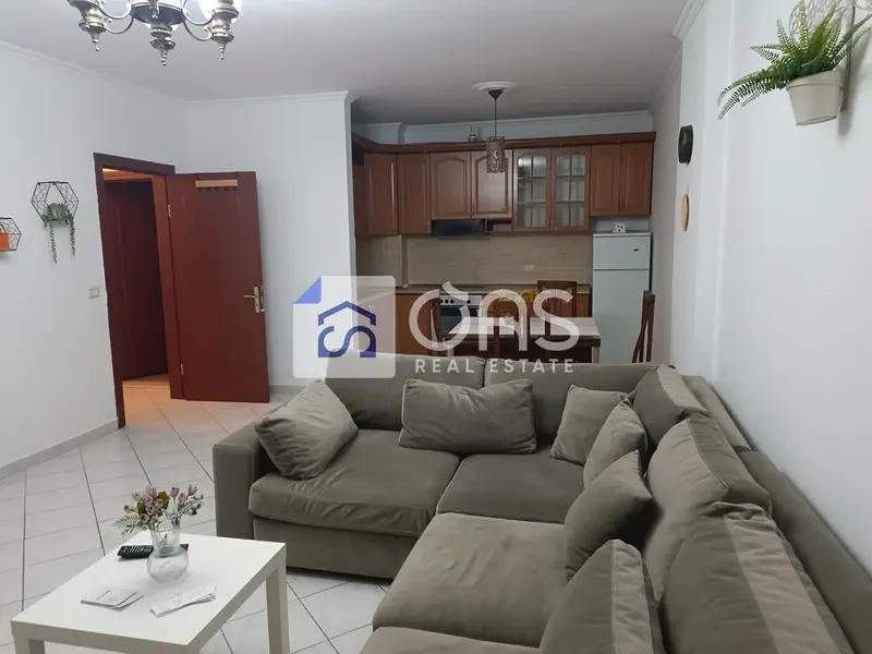 Appartamento 1+1 in affitto a Laprakë, Tirana, 70 m²