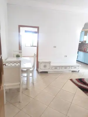 Appartamento 2+1 in affitto a Jordan Misja, Tirana, 90 m². Foto 3 di 8
