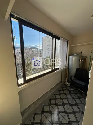Apartament 1+1 me qera në Pallati me Shigjeta, Tiranë, 60 m². Foto 6 nga 7