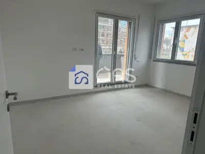 Ufficio in affitto a Bulevardi i Ri, Tirana, 105 m². Foto 2 di 4