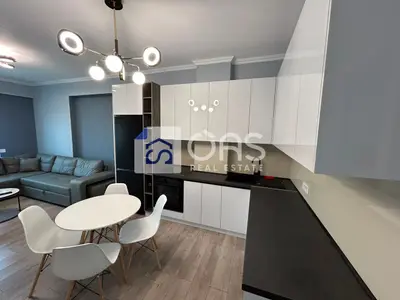 Apartament 2+1 me qera në Rruga e Barrikadave, Tiranë, 80 m². Foto 3 nga 12