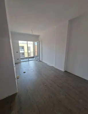 Apartament 2+1 në shitje në Rruga Bavaria, Kamëz, 100 m². Foto 1 nga 12