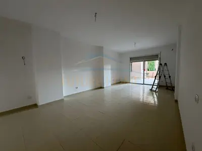 Apartament 2+1 në shitje në Qendra e Formimit Profesional ish URT, Durrës, 150 m². Foto 4 nga 7