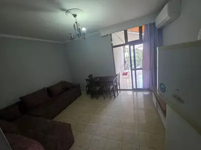 Apartament 1+1 me qera në Rruga 5 Maji, Tiranë, 70 m². Foto 1 nga 3