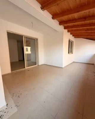 Apartament 2+1 në shitje në Ish-URT, Durrës, 140 m². Foto 1 nga 8