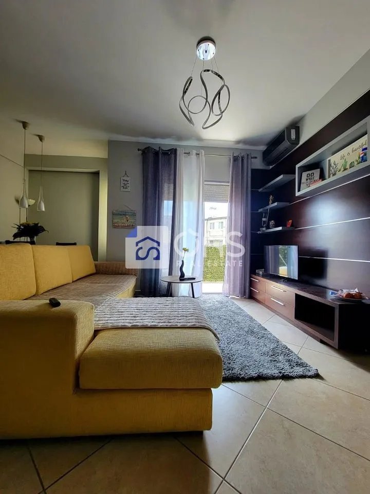 Apartament 1+1 me qera në Ali Dem, Tiranë, 60 m². Foto 1 nga 3