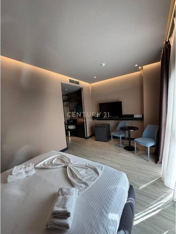 Magazinë në shitje në Vlora Marina, Vlorë, 1 400 m². Foto 3 nga 9