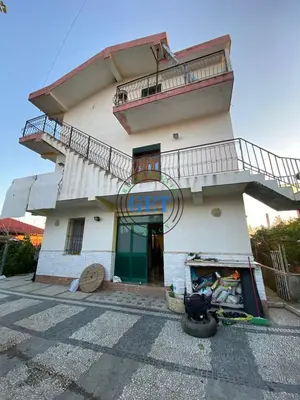 House for sale in Manez, Durrës, 682 m². Photo 3 of 12