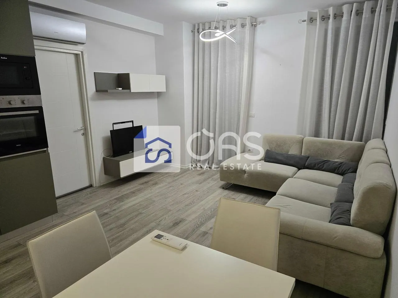 Apartament 1+1 me qera në Ali Demi, Tiranë, 65 m². Foto 1 nga 5