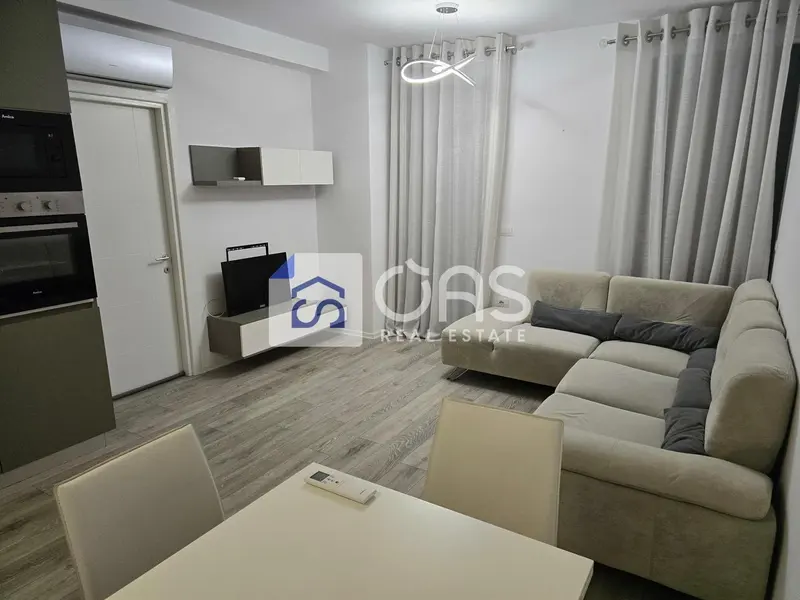 Appartamento 1+1 in affitto ad Ali Dem, Tirana, 65 m²