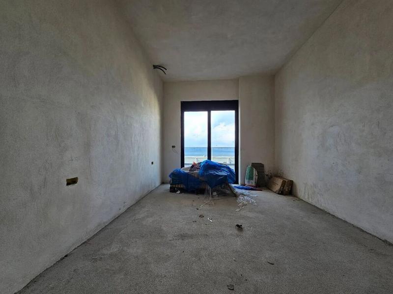 Apartament 1+1 në shitje në Ruga mitat hoxha, Sarandë, 87 m². Foto 10 nga 11