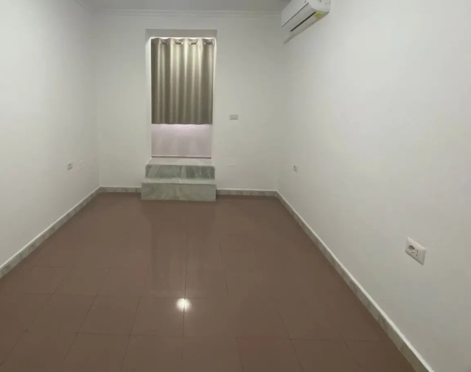 Ambient biznesi me qera në Stadiumi Dinamo, Tiranë, 100 m²