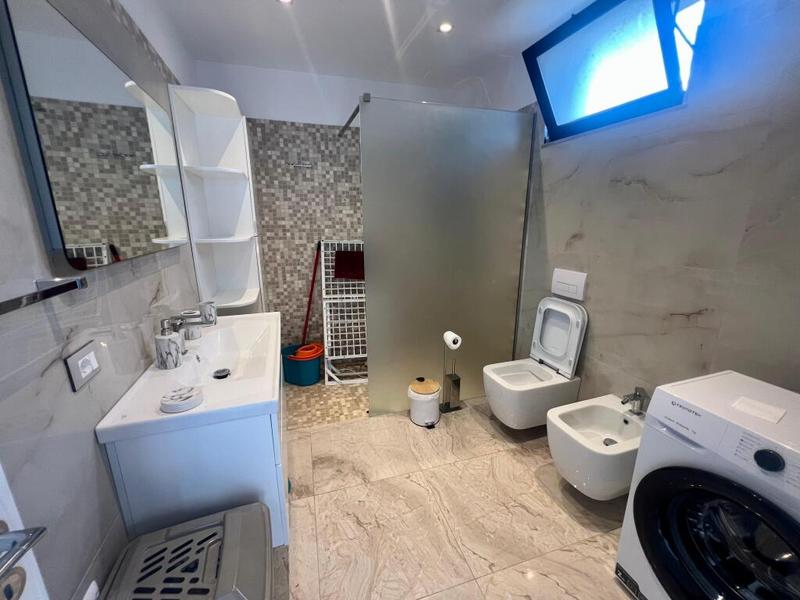 Shtëpi private me qera në Rruga Justin Godar, Vlorë, 80 m². Foto 9 nga 12