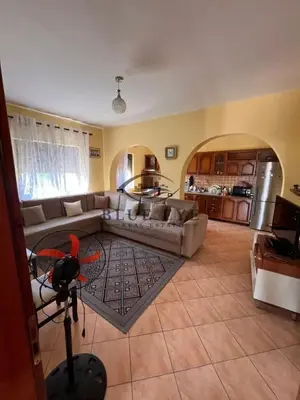 Vilë në shitje në Xhafzotaj, Durrës, 1 000 m². Foto 10 nga 12