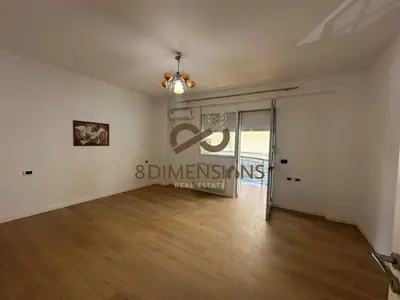 Zyrë me qera në Blloku, Tiranë, 120 m². Foto 4 nga 5